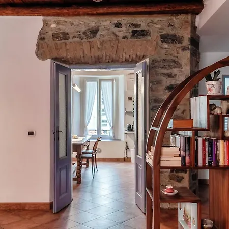 Azure Hug - The House Of Travelers Appartement *