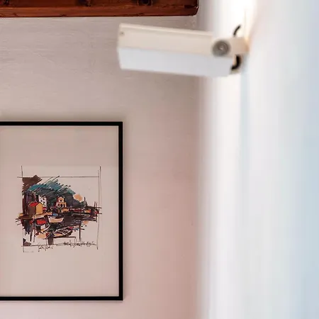 Azure Hug - The House Of Travelers Como